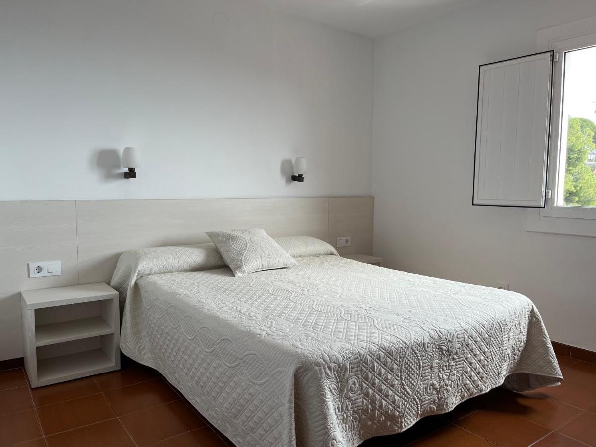 Private Apartments Cala Canyelles Льорет-де-Мар Экстерьер фото