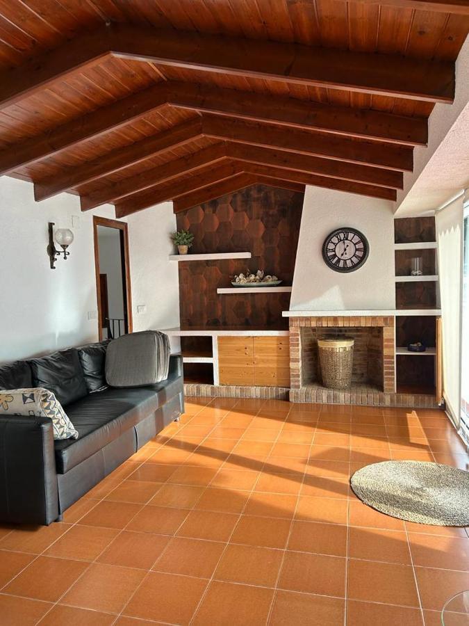 Private Apartments Cala Canyelles Льорет-де-Мар Экстерьер фото